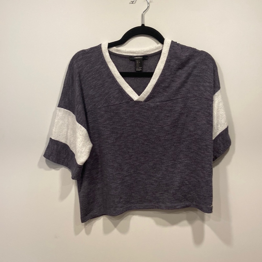 Grey top